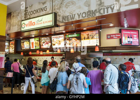 New York City, NY NYC, Manhattan, Times Square, Market Food court plaza tables de table repas décontracté, Villa Fresh Italian Kitchen, restaurant restaurants nourriture Banque D'Images