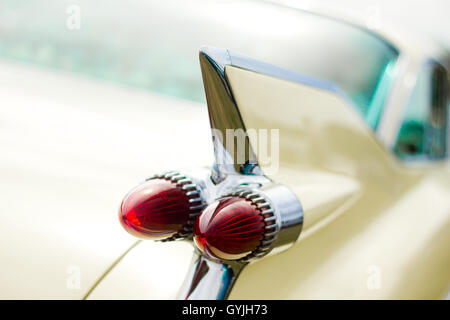 1959 Cadillac - Red Lights in focus Banque D'Images