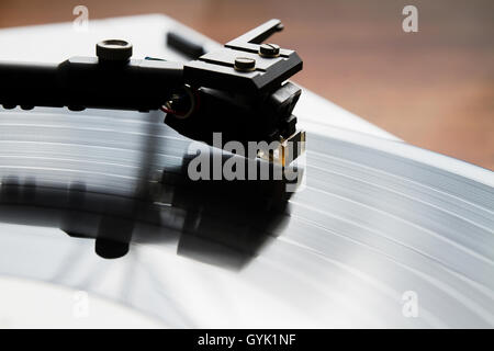 Platine disque vinyle stéréo analogique Vintage Retro Player Banque D'Images