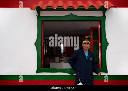 Employé de plantations de café à l'Hacienda San Alberto. Les plantations de café près de la ville Buenavista. Quindio, la Colombie. Colombie Banque D'Images