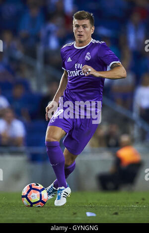 Barcelone, Espagne. 18 Sep, 2016. Toni Kroos (Real Madrid CF), au cours de la Liga match de football entre l'Espanyol et Real Madrid CF, à la stade Cornella-El Prat à Barcelone, en Espagne, dimanche 18 septembre 2016. Crédit photo : S.Lau : dpa/Alamy Live News Banque D'Images