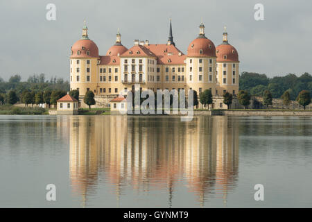 Dresde, Allemagne. 19 Sep, 2016. L'ex-Jadgschloss (Pavillon de chasse) dans Moritzburg près de Dresde, Allemagne, 19 septembre 2016. Photo : Sebastian Kahnert/dpa/Alamy Live News Banque D'Images