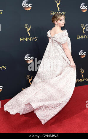 Los Angeles, CA, USA. 18 Sep, 2016. Anna Chlumsky arrive à la 68e Emmy Awards au Théâtre de Microsoft le 18 septembre 2016, à Los Angeles, Californie. Credit : Mpi99/media/Alamy Punch Live News Banque D'Images