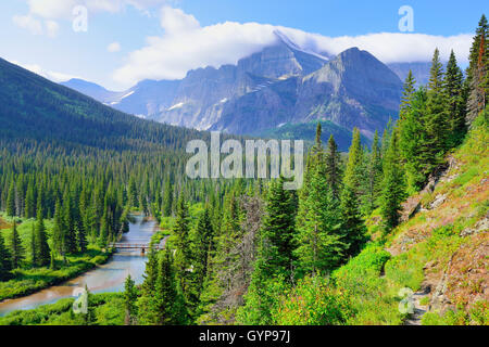 Sur le paysage de haute montagne Grinnell Glacier dans le Glacier National Park, Montana en été Banque D'Images