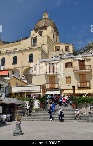 Église Santa Maria Assunta, Positano, Amalfi Coast, Costiera Amalfitana, Province de Salerne, Campanie, Italie Banque D'Images