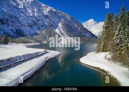 Paysage d'hiver au Tyrol, Autriche, Plansee Banque D'Images