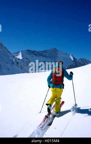 Le ski de randonnée en montagne enneigée paysages, Grande Casse en arrière-plan, France, Savoie, Canaries, Tignes Banque D'Images