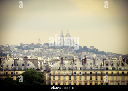 Grande vue de Paris et de sacré-coeur de Montmartre, France Banque D'Images