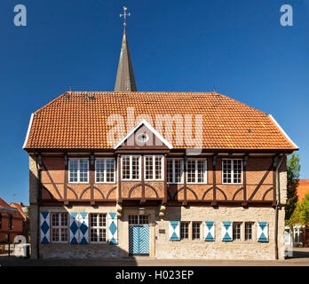 Ancien hôtel de ville et clocher de Saint Gertrud de Horstmar, Allemagne, Rhénanie du Nord-Westphalie, région de Münster, Horstmar Banque D'Images