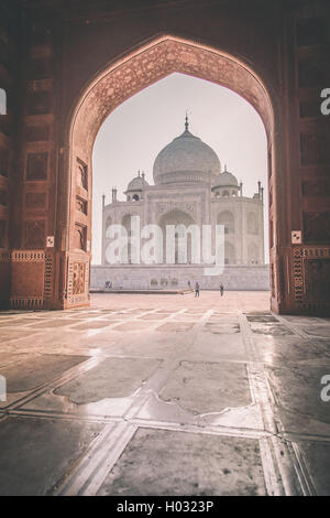 View of Taj Mahal à partir de la mosquée. Côté ouest. Banque D'Images