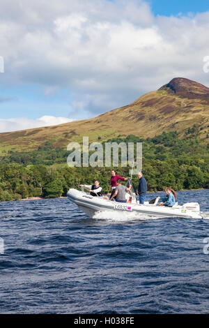 Un hors-bord sur le Loch Lomond, Argyle & Bute, Ecosse UK Banque D'Images