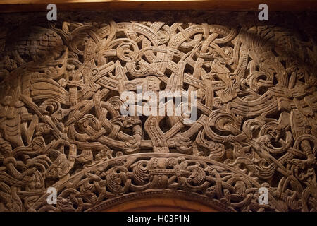 Sculpture sur bois Viking dans l'église Wang, Karpacz, Pologne, Temple Vang ancien emplacement était à Vang, Norvège, Valdres Banque D'Images