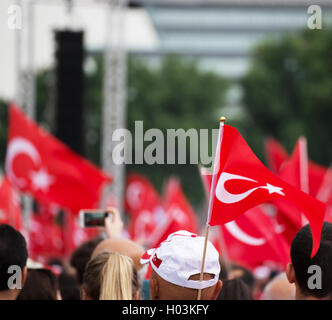 Manifestation à Cologne contre coup d'État en Turquie Banque D'Images