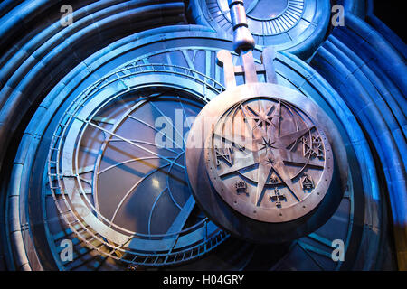 Tour de l'horloge de Poudlard, Warner Bros Studio Tour, London, UK Banque D'Images