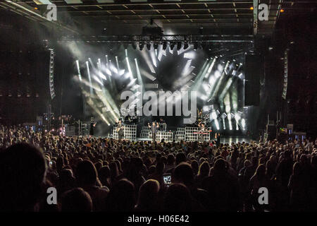 Clarkston, Michigan, USA. 15 Sep, 2016. RASCAL FLATTS effectuer sur le rythme & Roots Tour à DTE Energy Music Theatre à Clarkston, MI le 15 septembre 2016 © Marc Nader/ZUMA/Alamy Fil Live News Banque D'Images