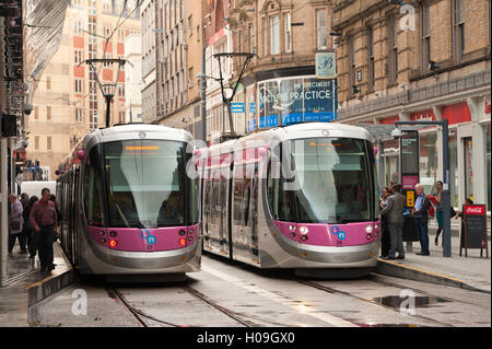 Système de tramway à Birmingham qui s'étend de Birmingham à Wolverhampton, Birmingham, Angleterre, Royaume-Uni, Europe Banque D'Images