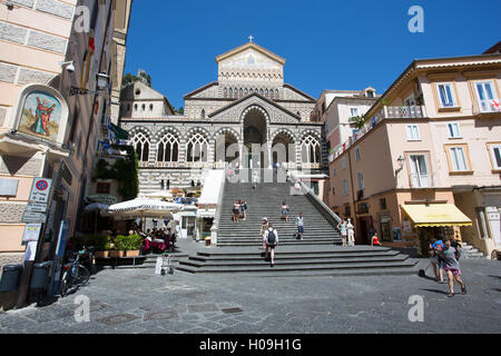 Piazza Duomo, Duomo di Amalfi, Ravello, Costiera Amalfitana (Côte Amalfitaine), UNESCO World Heritage Site, Campanie, Italie, Europe Banque D'Images