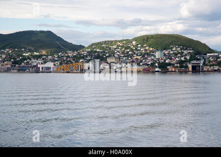 Port et de la ville de Harstad, Hinnoya island, comté de Troms, Norvège Banque D'Images