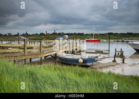 Vue depuis le port de Southwold à la recherche de l'autre côté de la rivière Blyth à Walberswick. Suffolk, Angleterre, RU Banque D'Images