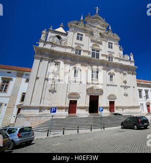 Nouvelle Cathédrale ou Se Nova de Coimbra ou la Cathédrale du Saint Nom de Jésus au Portugal Banque D'Images