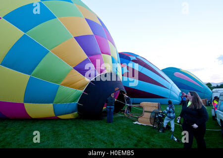 Gonfler les ballons à air chaud à l 'esprit de Boise 2016 Balloon Classic' Banque D'Images