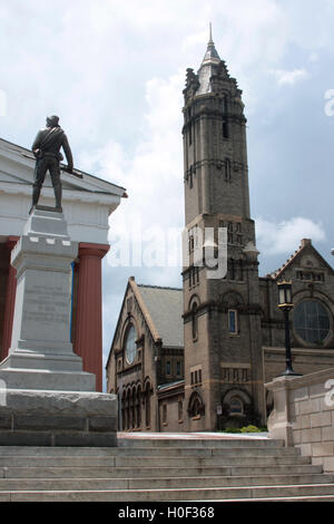 La Statue confédérée au sommet de Monument Terrace à Lynchburg, Virginie, États-Unis Banque D'Images