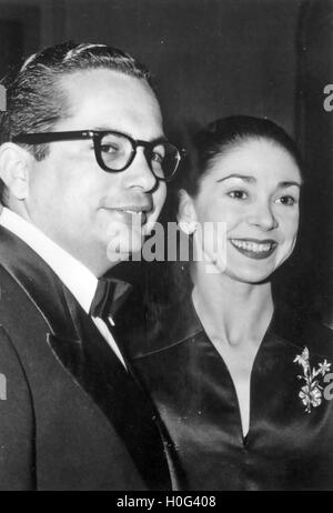 MARGOT FONTEYN (1919-1991) English ballerina avec son mari diplomate panaméen Robert Arias sur 1956 Banque D'Images