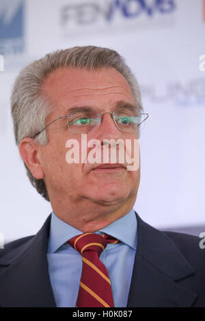 Sao Paulo, Brésil. Sep 21, 2016. Le candidat à la vice-maire de São Paulo Andrea Matarazzo représentait le candidat Marta Suplicy (PMDB) pour le petit-déjeuner avec les hommes d'affaires dans l'industrie du tourisme et d'événements le mercredi (21) dans le Pro Magno Events Center dans le quartier de Casa Verde au nord de la capitale. © Foto Arena LTDA/Alamy Live News Banque D'Images