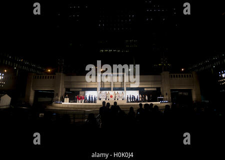 Tokyo, Tokyo, Japon. Sep 21, 2016. Jeux olympiques et paralympiques d'Flag-Raising cérémonie organisée par le gouvernement Métropolitain de Tokyo et le Comité d'organisation de Tokyo 2020. Credit : Alessandro Di Ciommo/ZUMA/Alamy Fil Live News Banque D'Images