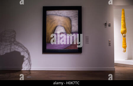 Berlin, Allemagne. 22 Sep, 2016. Trois installations artistiques peut être vu dans le contexte de l'exposition 'Golem' au Musée Juif de Berlin, Allemagne, 22 septembre 2016. PHOTO : SOPHIA KEMBOWSKI/dpa/Alamy Live News Banque D'Images