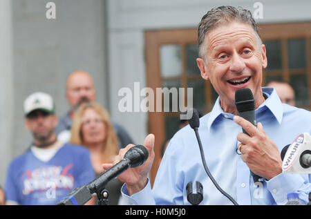 Pour le président candidat libertarien Gary Johnson parle à un rassemblement à Concord, New Hampshire, USA, le 25 août, 2016. Banque D'Images