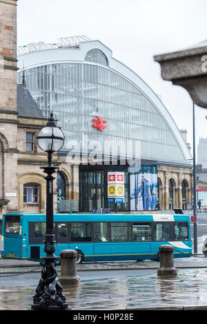 L'avant de la gare de Liverpool Lime Street Banque D'Images