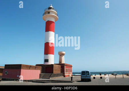 Fuerteventura, l'Afrique du Nord, Espagne : El Toston Phare, dont la structure originale a été ouvert en 1897 dans le nord-ouest de l'île près de El Cotillo Banque D'Images