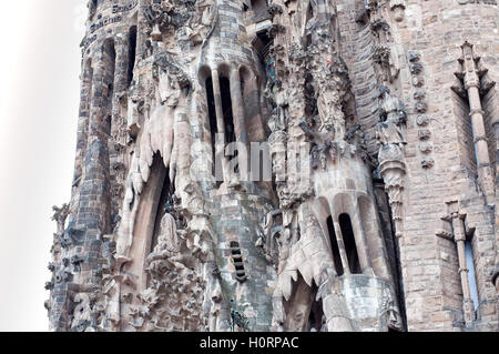Barcelone, Espagne - 22 septembre 2014 : Façade de la Sagrada Familia à Barcelone, Espagne. Banque D'Images