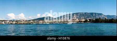 Vue panoramique du quartier des Eaux-Vives à Genève, Suisse vu de Paquis Banque D'Images