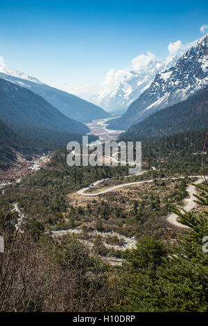 Vue sur montagne neige dans le Sikkim, Inde. Banque D'Images