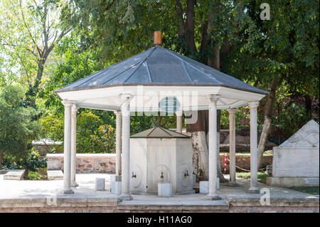 ISTANBUL, TURQUIE - 10 SEP 2016 : Fontaine de Adile sultan du Galata Mawlawi House Museum (Galata Mevlevihanesi Muzesi). Whirling Banque D'Images