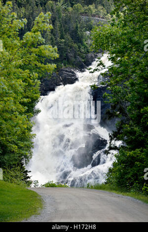 Cascade dans le village fantôme de Val-Jalbert, Canada Banque D'Images