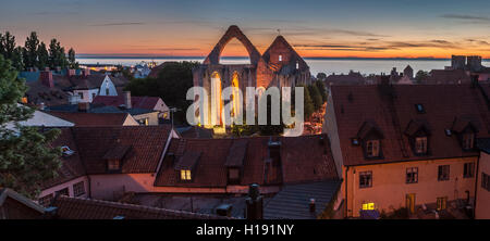 Voir voir à la tombée de plus de Visby, Gotland, Suède. La Scandinavie. Banque D'Images