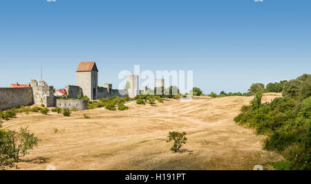 L'argent et le Dalman Tower. Les murs de la ville de Visby, vue d'Ostergravar. Gotland, Suède. La Scandinavie. Banque D'Images