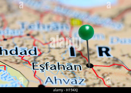 Esfahan coincé sur une carte de l'Iran Banque D'Images