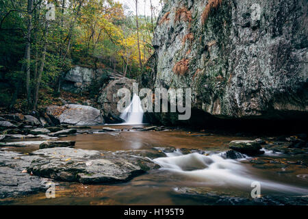 Au début de l'automne couleur et Kilgore, chutes de roches au State Park, Maryland. Banque D'Images