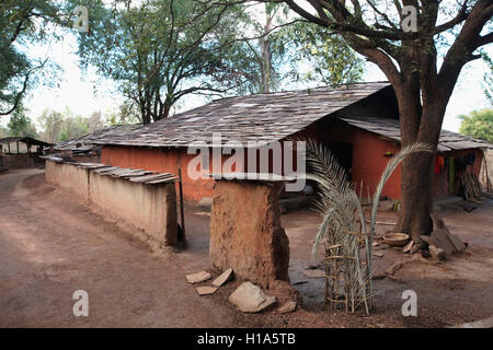 Tribal House, Dhurwa tribu, Village, Gonchapar Chattisgarh, Inde Banque D'Images