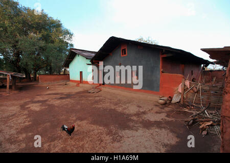 Maisons traditionnelles tribales dhurwa , gonchapar chattisgarh, village, Inde Banque D'Images