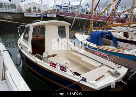 Southampton, UK. 22 Sep, 2016. Les petits bateaux à la Southampton Boat Show 2016 Credit : Keith Larby/Alamy Live News Banque D'Images