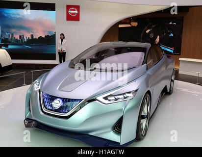 Tokyo, Japon. 29Th Sep 2016. Le géant de l'automobile Nissan Concept affiche le modèle du véhicule conduite autonome ID pour l'inauguration de leur nouveau showroom dans le quartier branché de Tokyo Ginza à un essai le vendredi 23 septembre 2016. Sony et Nissan va ouvrir leur nouveau shorooms à Ginza Ginza Place du nouveau bâtiment sur le 24 septembre. Credit : Yoshio Tsunoda/AFLO/Alamy Live News Banque D'Images