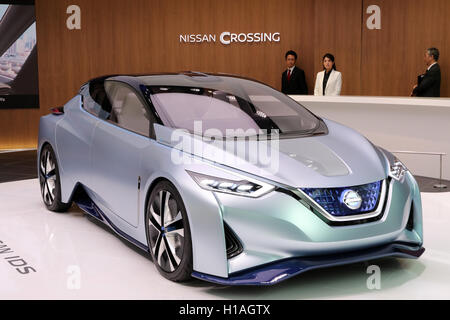 Tokyo, Japon. 29Th Sep 2016. Le géant de l'automobile Nissan Concept affiche le modèle du véhicule conduite autonome ID pour l'inauguration de leur nouveau showroom dans le quartier branché de Tokyo Ginza à un essai le vendredi 23 septembre 2016. Sony et Nissan va ouvrir leur nouveau shorooms à Ginza Ginza Place du nouveau bâtiment sur le 24 septembre. Credit : Yoshio Tsunoda/AFLO/Alamy Live News Banque D'Images