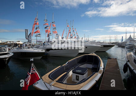 Southampton, UK,22 Septembre 2016,une vue sur la Marina à la Southampton Boat Show 201 Crédit : Keith Larby/Alamy Live News Banque D'Images