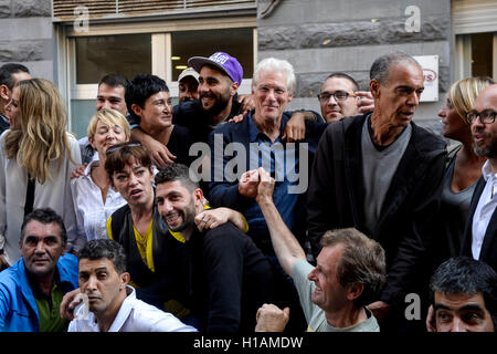 San Sebastian, Espagne. 23 Septembre, 2016. L'acteur Richard Gere et Alejandra Silva lors de la visite d'Hestia centre pour les sans-abri à San Sebastian Vendredi, 23 septembre 2016. Gtres más información : crédit en ligne Comuniación,S.L./Alamy Live News Banque D'Images