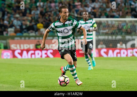 Portugal, Lisbonne, Septembre 23, 2016 - - football portugais João Pereira en action au cours de portugais Première League entre Sporting et Estoril à Alvalade XXI Stadium, à Lisbonne, Portugal. Crédit : Bruno de Carvalho/Alamy Live News Banque D'Images